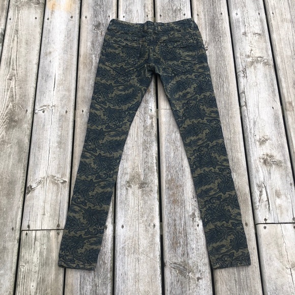 Black Swan Skinny Jeans - Picture 7 of 7